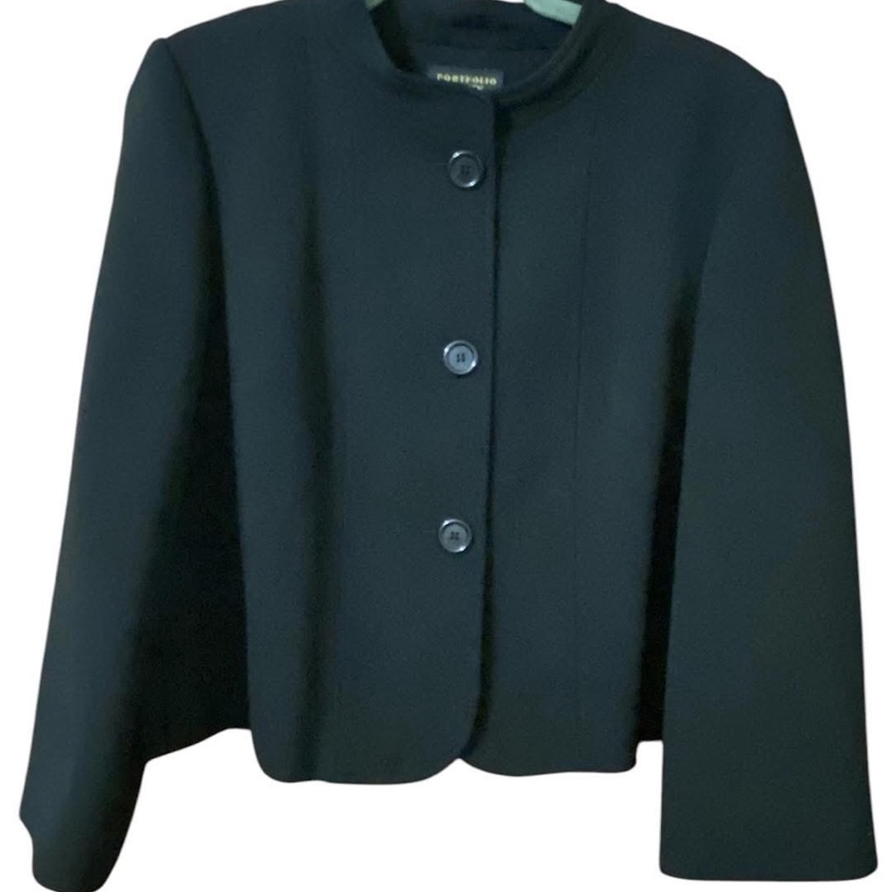 LOUBEN Women's Black Blazer